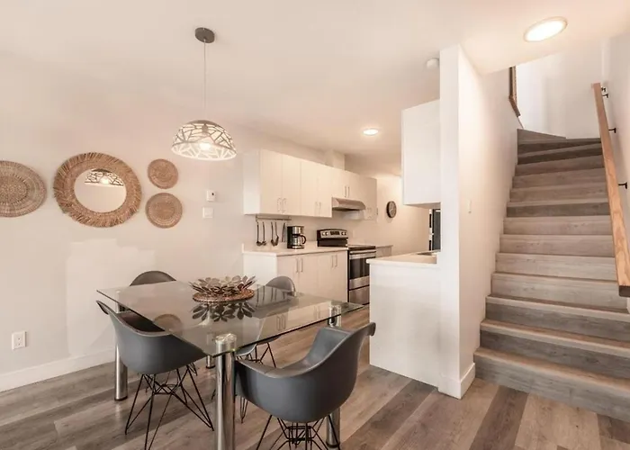 Big 2 Bedroom Apartment On 2 Floors - 1907