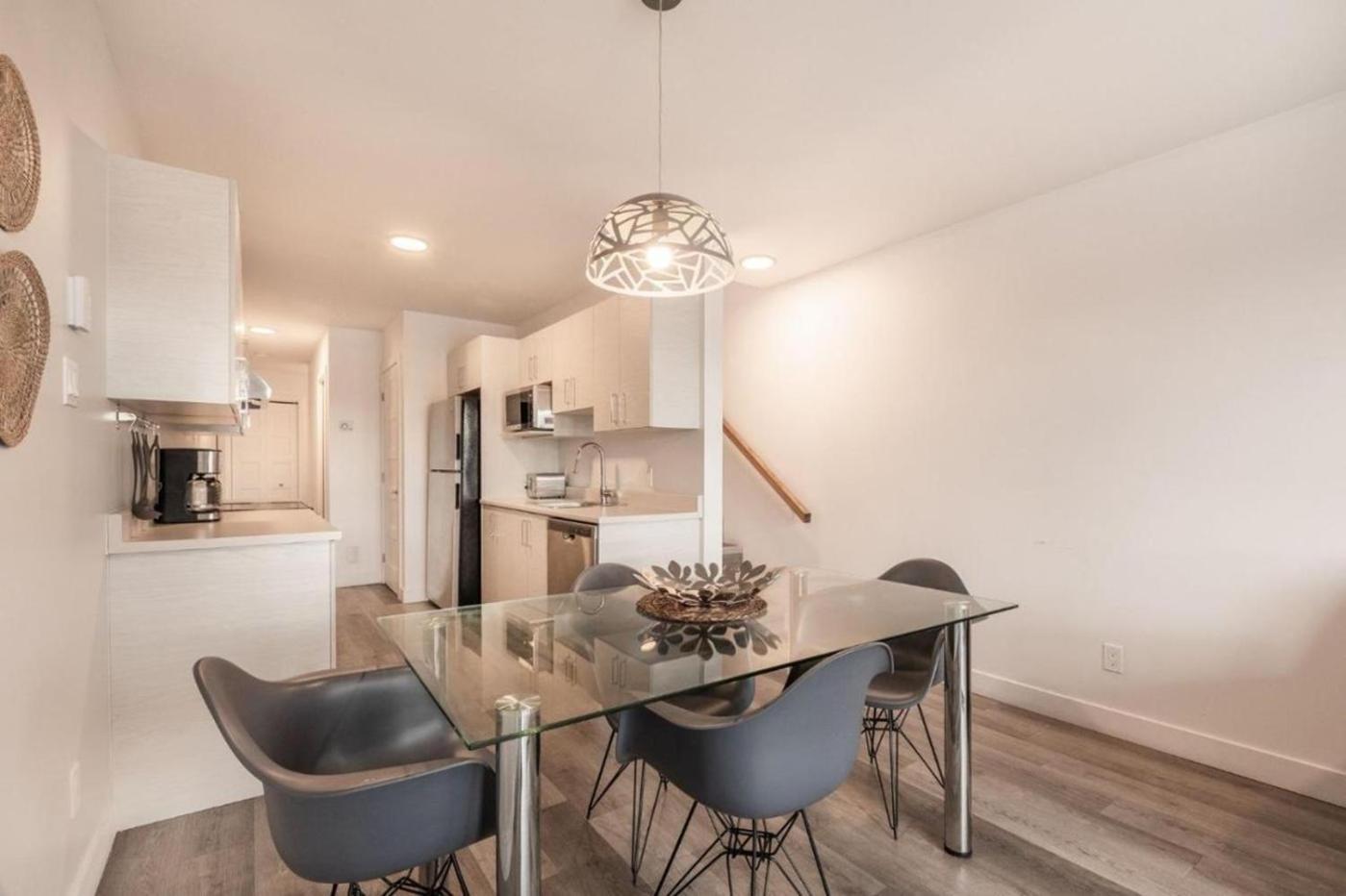 Big 2 Bedroom On 2 Floors - 1907 *